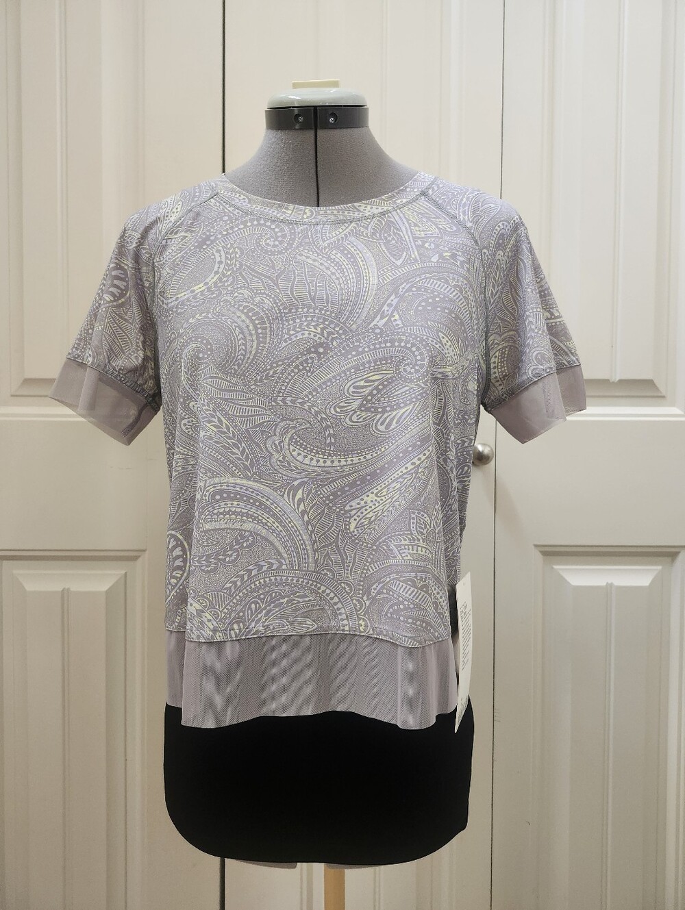 Lululemon Stripe In  Stride Short Sleeve NWT